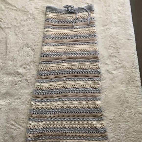 Crochet two piece skirt set - Picture 2 of 7
